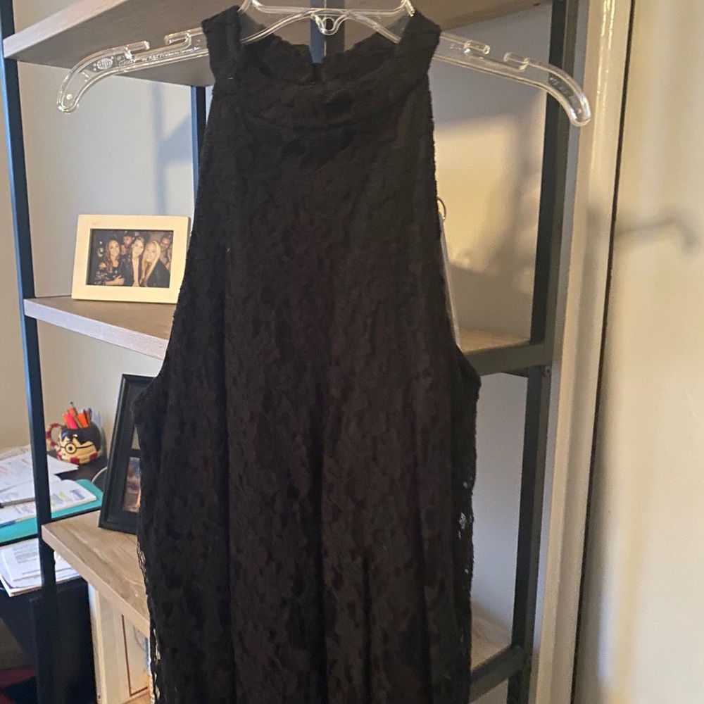 Black lace tank